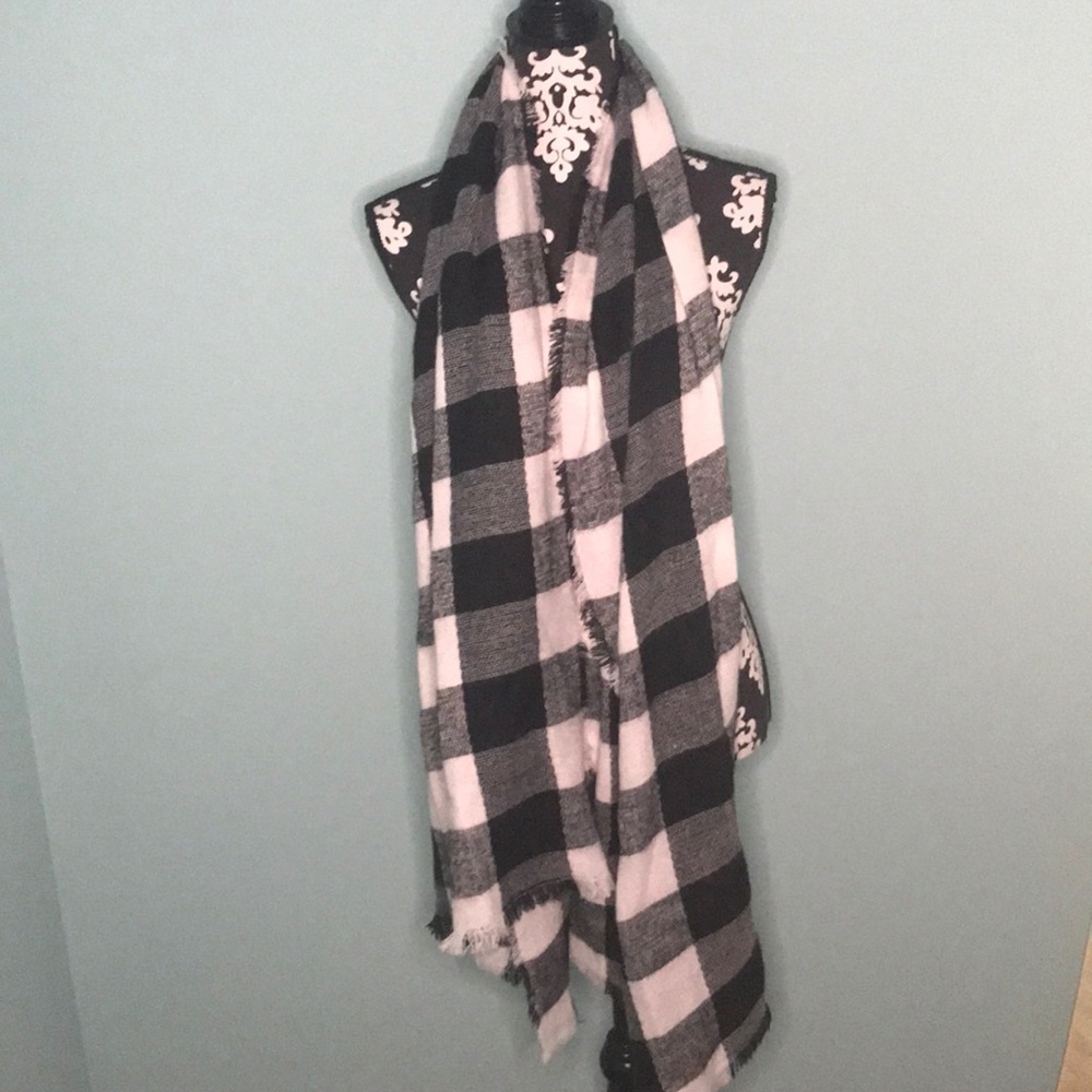 Checkered scarf - Picture 2 of 4